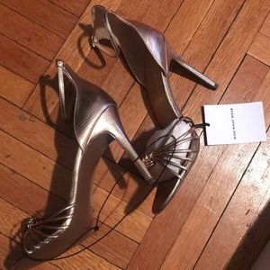 Who What Wear Shoes - Gold Scale Sandals Who What Wear Shoes - Gold Scale Sandals